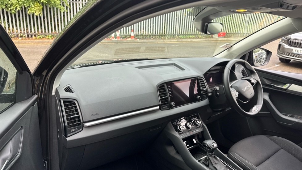 Skoda Karoq Se Edition EJ75BGU Black #2