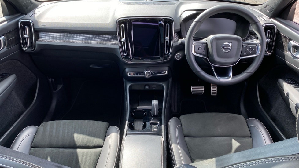 Volvo XC40 R Design CK22HBD Black #5