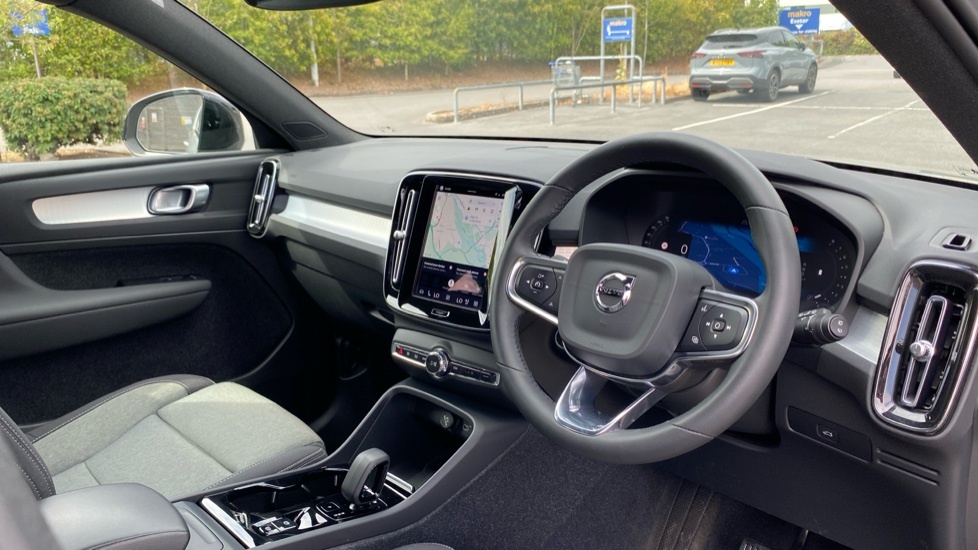Volvo XC40 Plus MT23JXB Grey #4