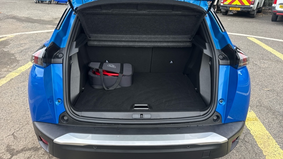 Peugeot e-2008 Gt Blue #4