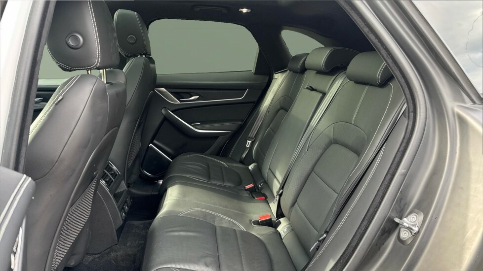 Jaguar F-Pace R-dynamic Hse Black OV24EFS White #4