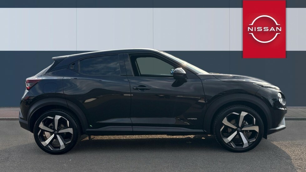 Nissan Juke Tekna Black #5