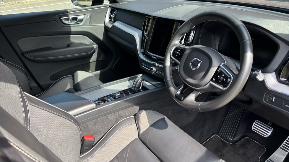 Volvo XC60 R Design WA21MXT Grey #4
