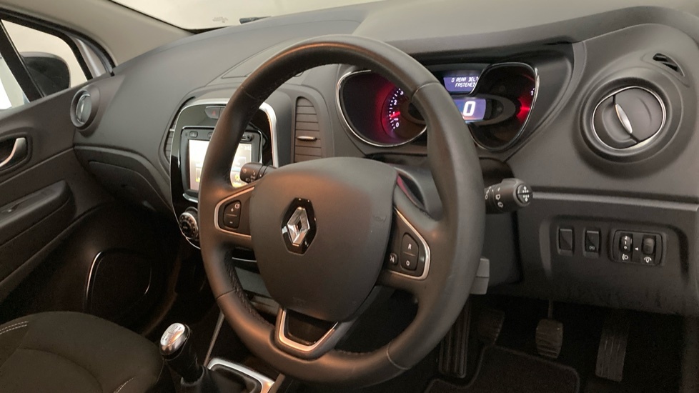 Renault Captur Iconic PK68AJV Black #6