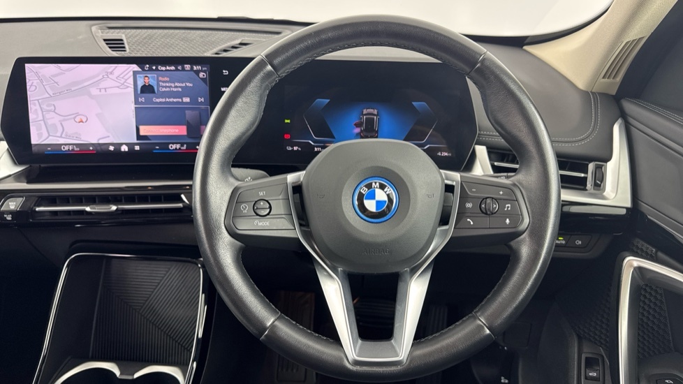 BMW iX1 Xline Black #5