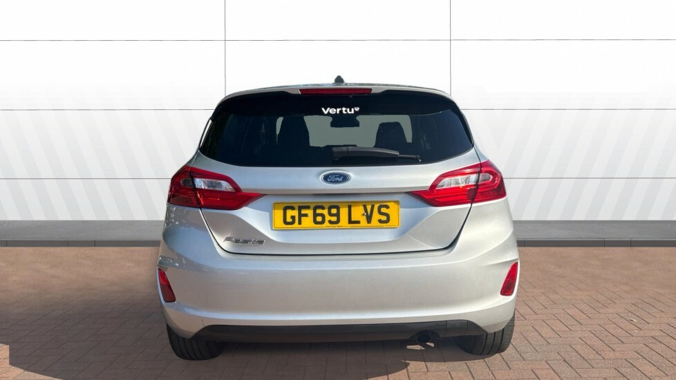 Ford Fiesta Titanium Silver #6