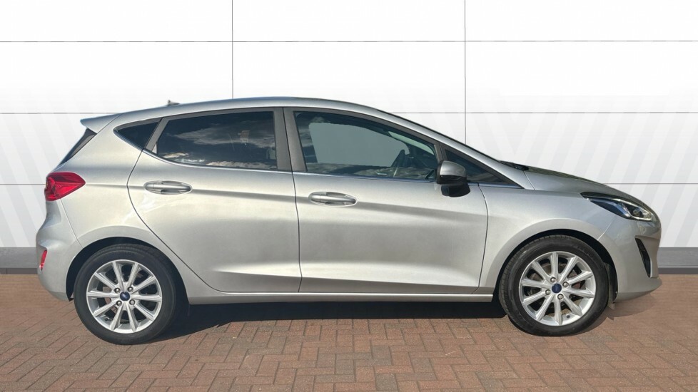 Ford Fiesta Titanium Silver #5