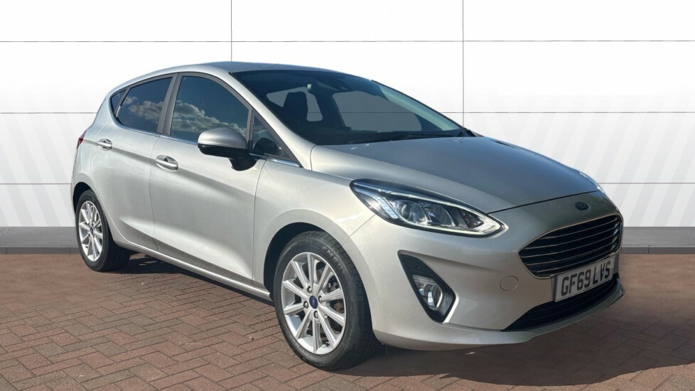 Ford Fiesta Titanium Silver