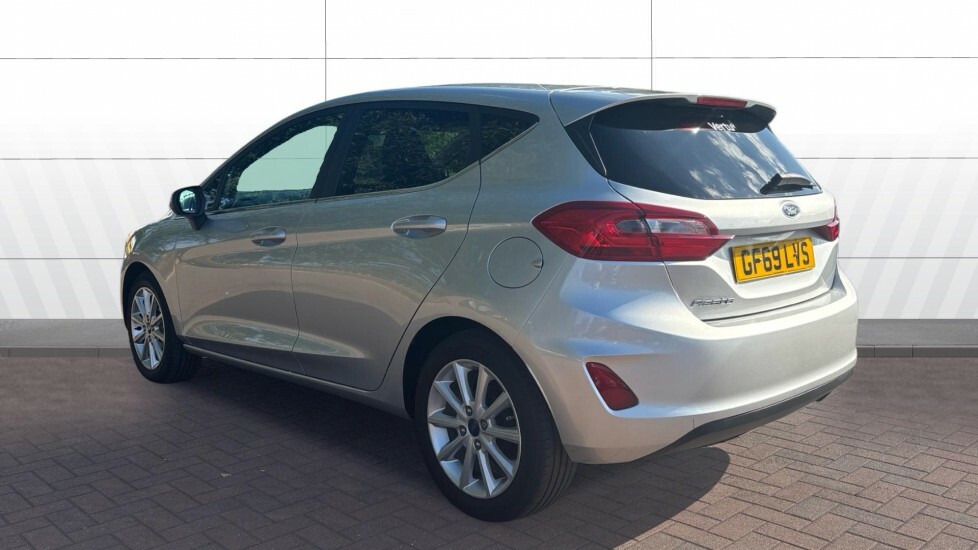 Ford Fiesta Titanium Silver #2