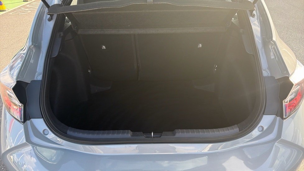 Toyota Corolla Icon Tech DV70BSU Grey #4
