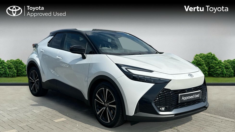 Toyota C-Hr Design White
