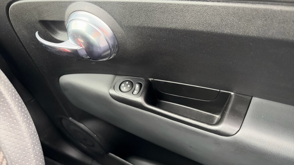 Abarth 695 Manual Black #27