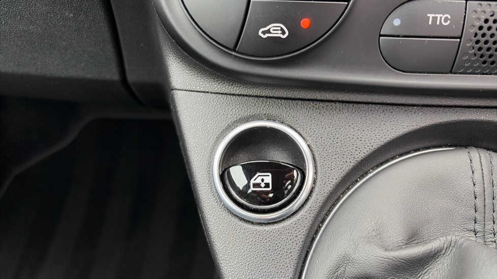 Abarth 695 Manual Black #43