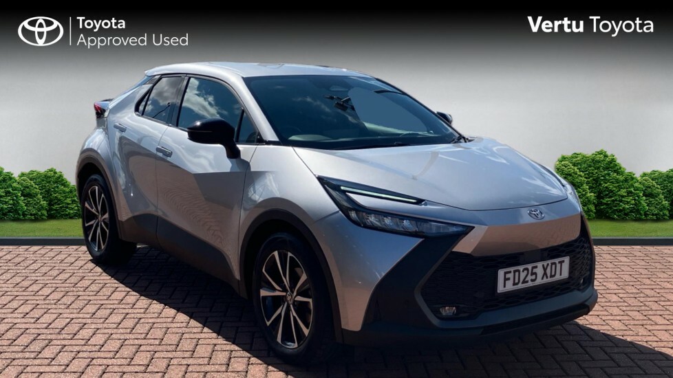 Toyota C-Hr Design White