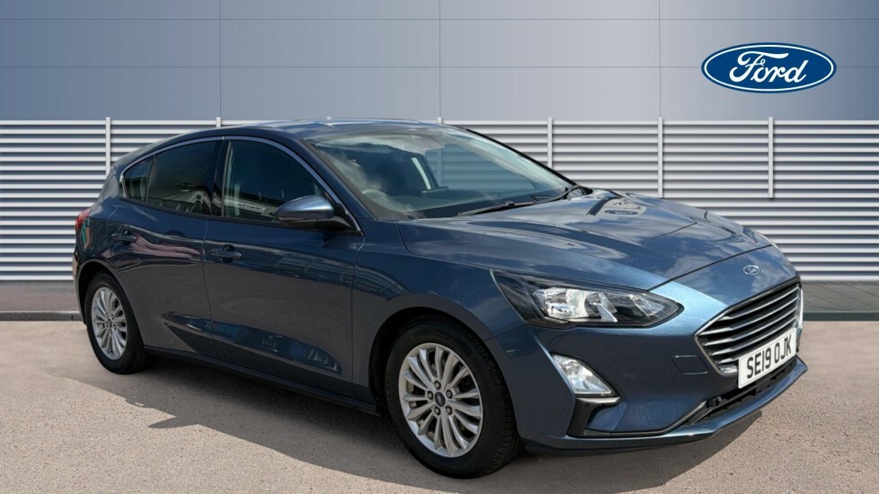 Ford Focus Titanium Blue