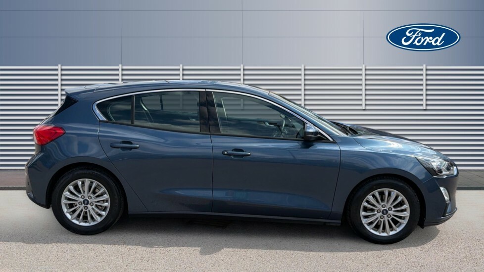 Ford Focus Titanium Blue #5
