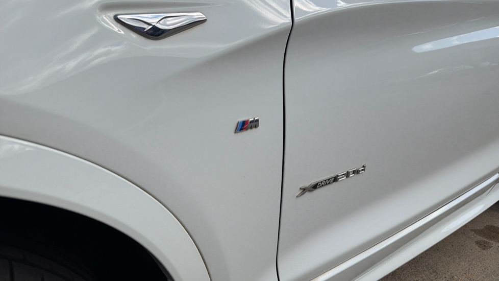 BMW X4 M Sport Black #23
