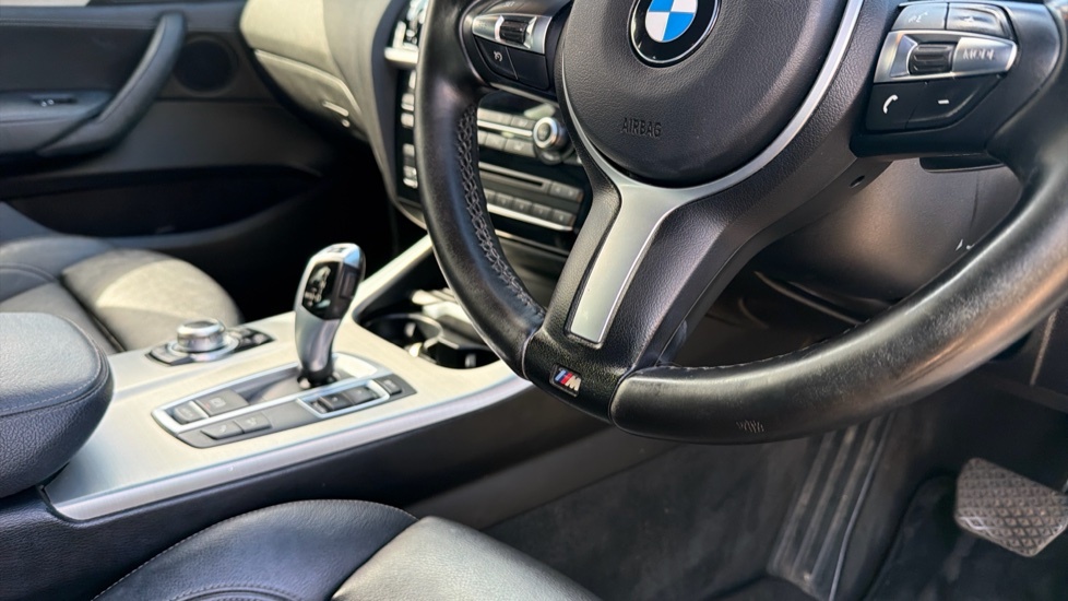 BMW X4 M Sport Black #33