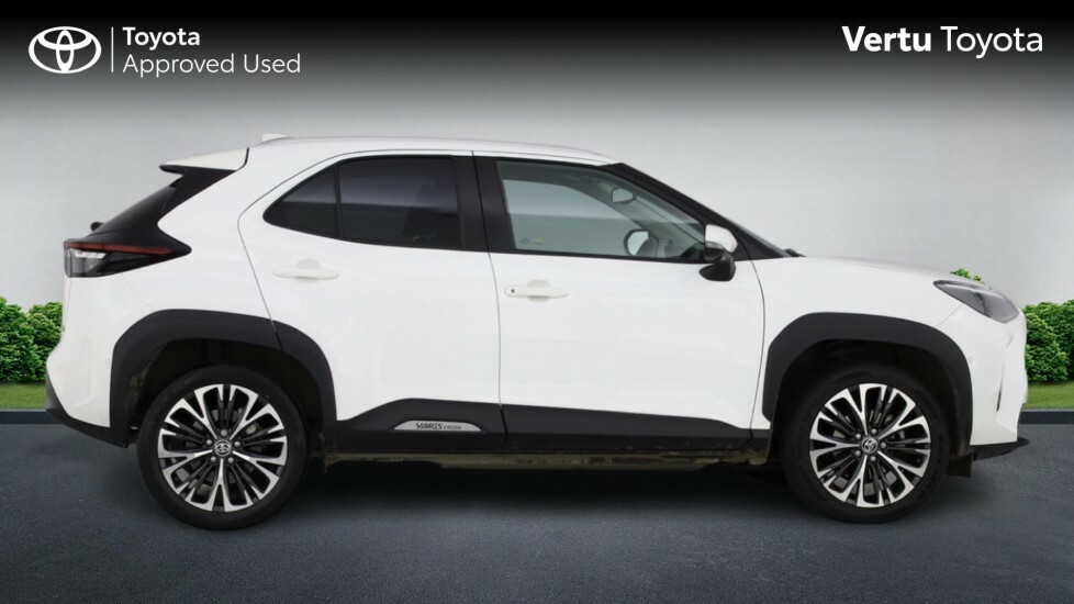 Toyota Yaris Cross 1.5 Vvt-h Icon Suv Hybrid E-cvt Euro 6 White #23