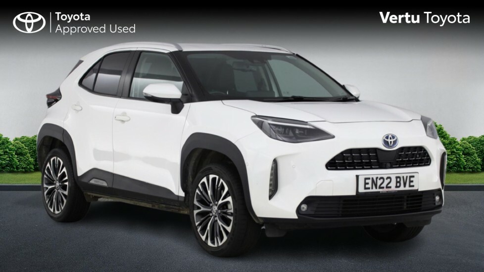 Toyota Yaris Cross Excel White