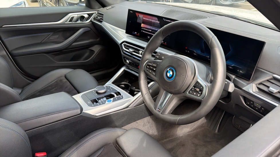 BMW i4 M Sport BT23ZKX White #6