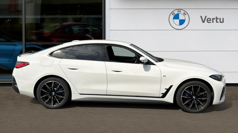 BMW i4 M Sport BT23ZKX White #3
