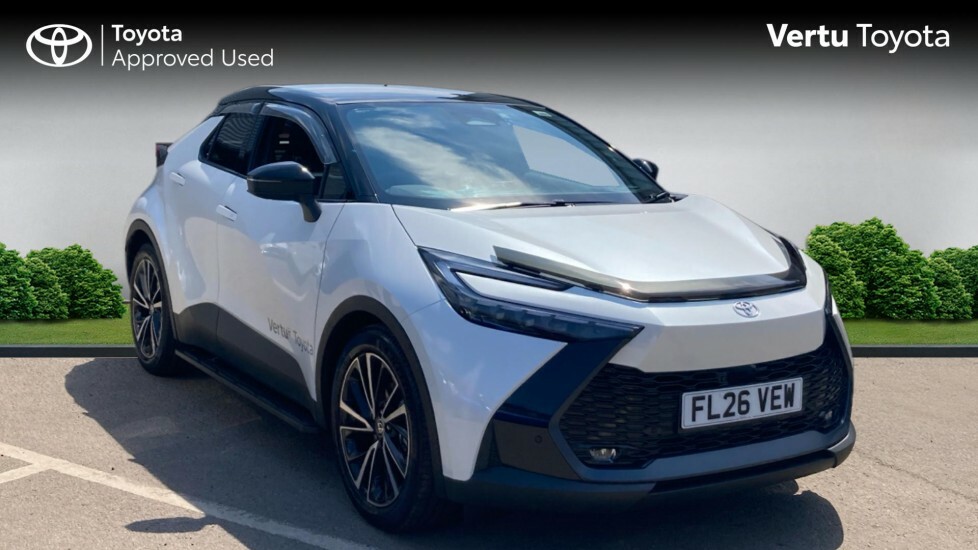 Toyota C-Hr Excel White