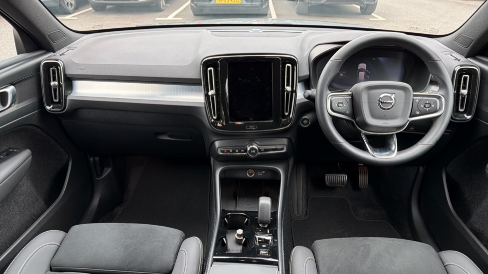 Volvo XC40 Plus RV75UBX Grey #5