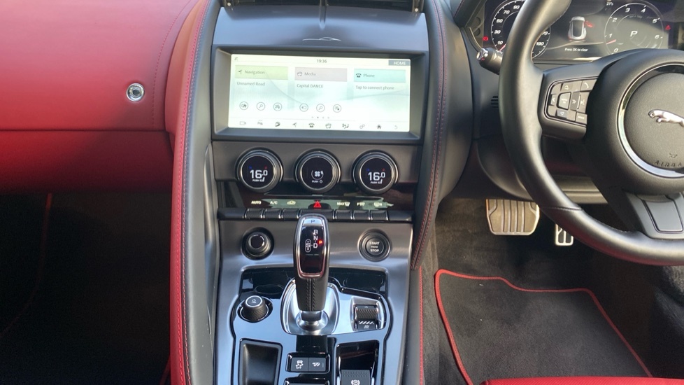 Jaguar F-Type R-dynamic Green #11