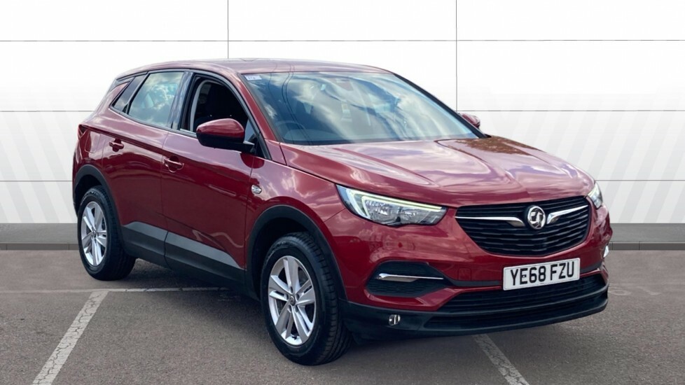 Vauxhall Grandland X Se Red