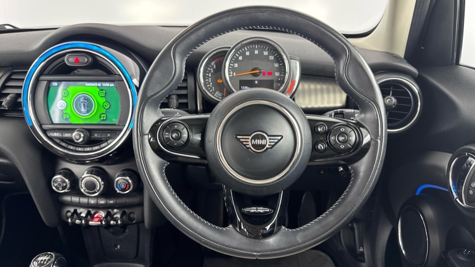 Mini Hatch Cooper Exclusive YH14JAB Black #5