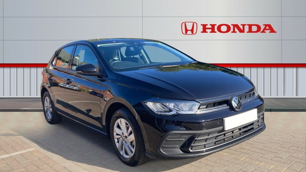 Volkswagen Polo Life Black
