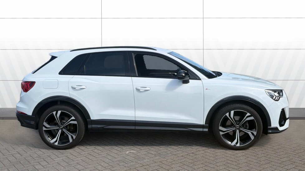 Audi Q3 Edition 1 RO70DTK White #3