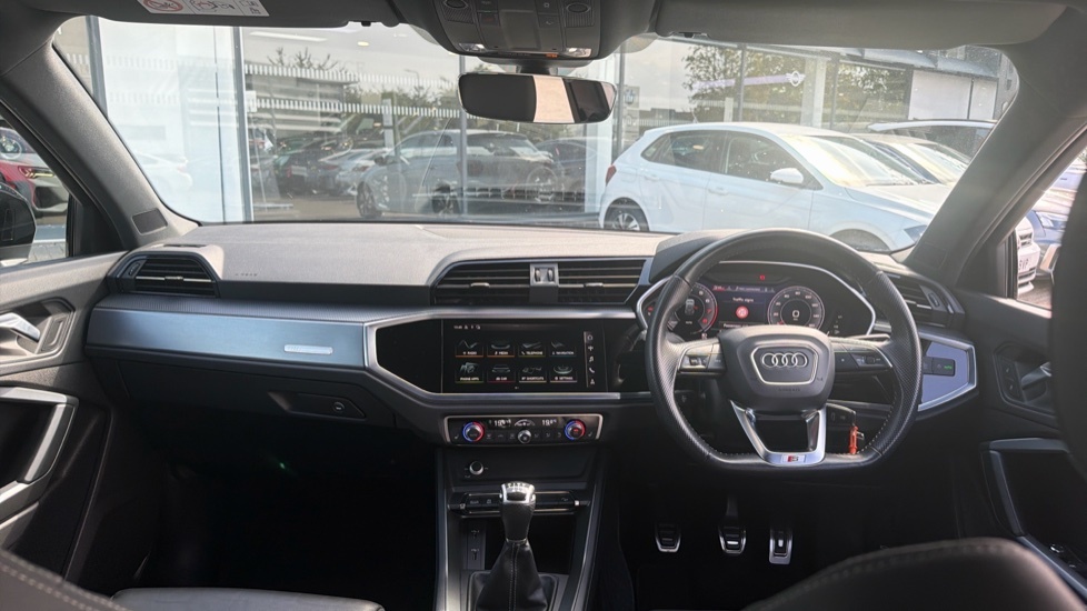 Audi Q3 Edition 1 RO70DTK White #5