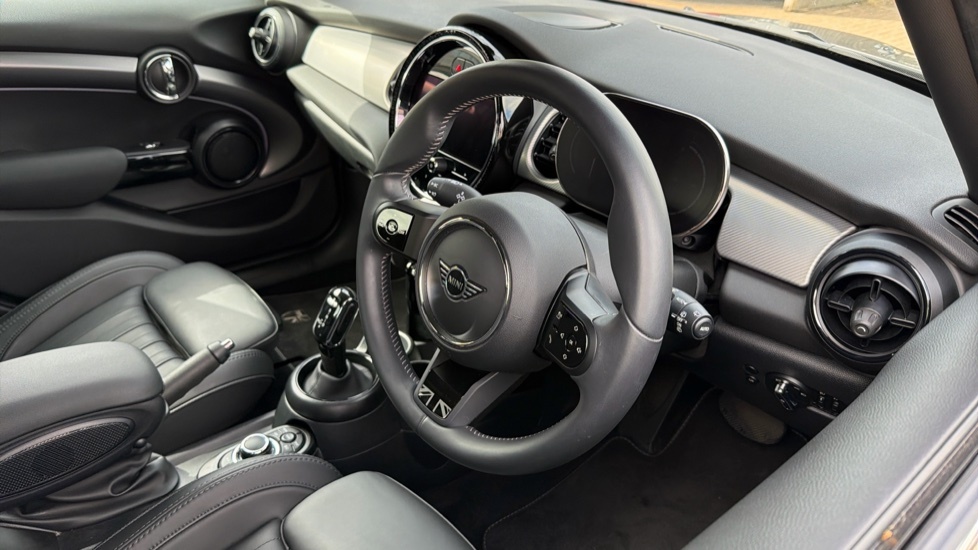 Mini Hatch Cooper Exclusive NU73WXW Black #6