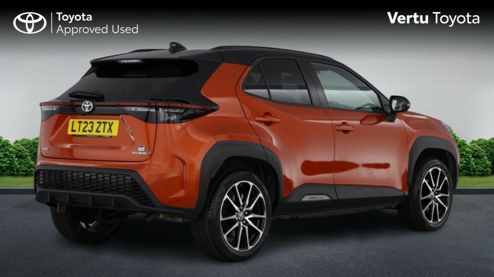 Toyota Yaris Cross Gr Sport LT23ZTX Orange #2