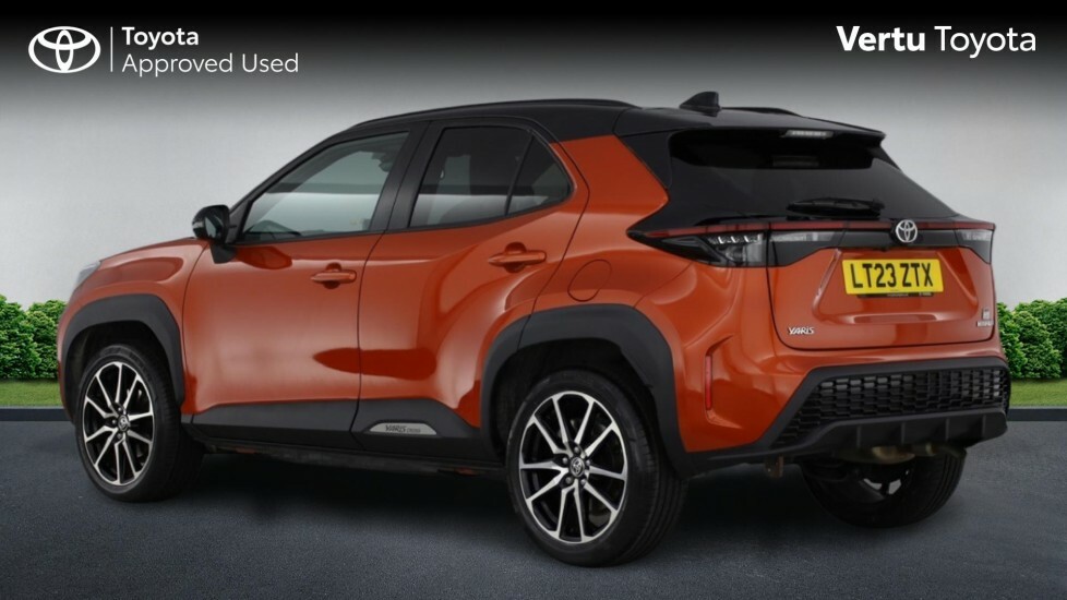 Toyota Yaris Cross Gr Sport LT23ZTX Orange #4