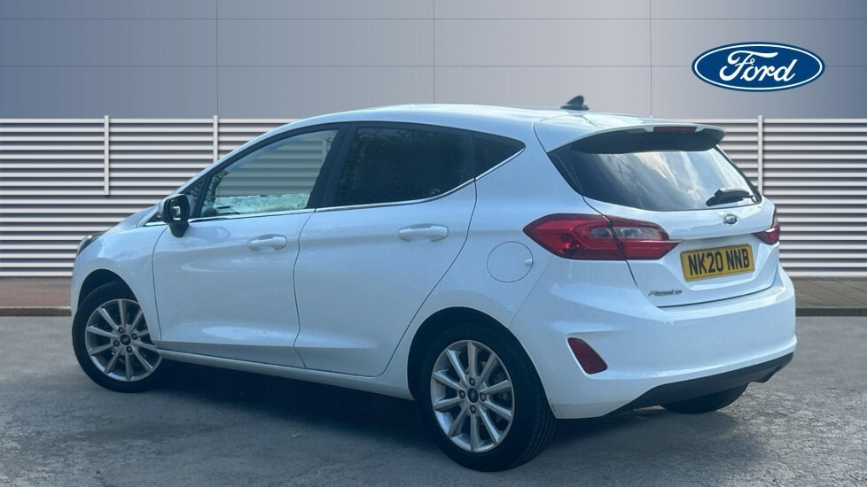 Ford Fiesta Titanium White #2