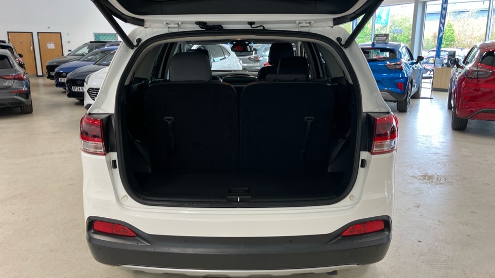 Kia Sorento Kx-3 White #4