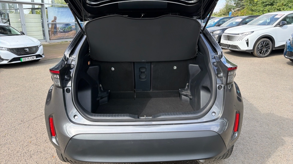 Toyota Yaris Cross Design Grey #4