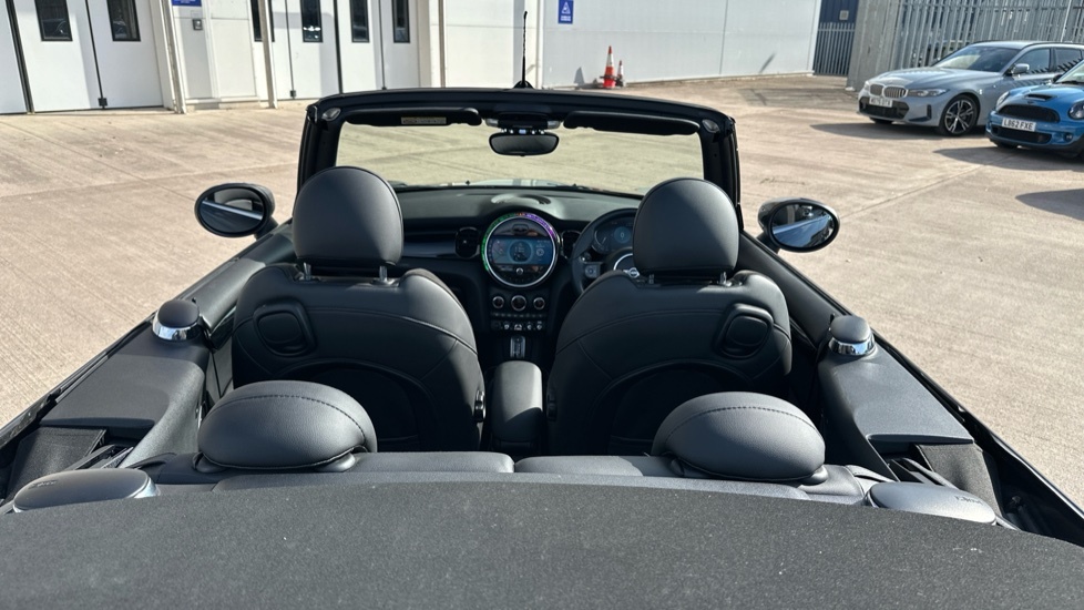 Mini Convertible 1.5 Cooper Classic Comfort-nav Pack White #27