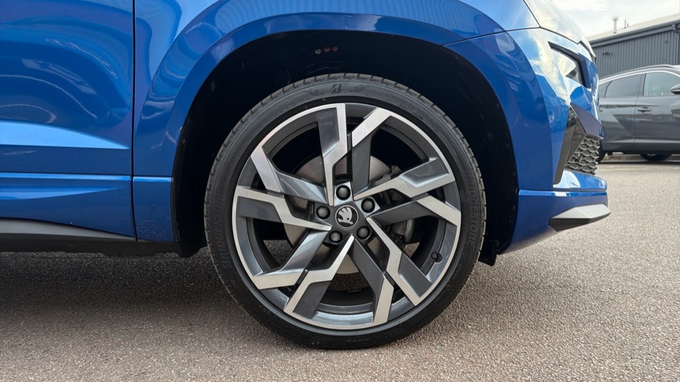 Skoda Karoq Sportline Edition Blue #5