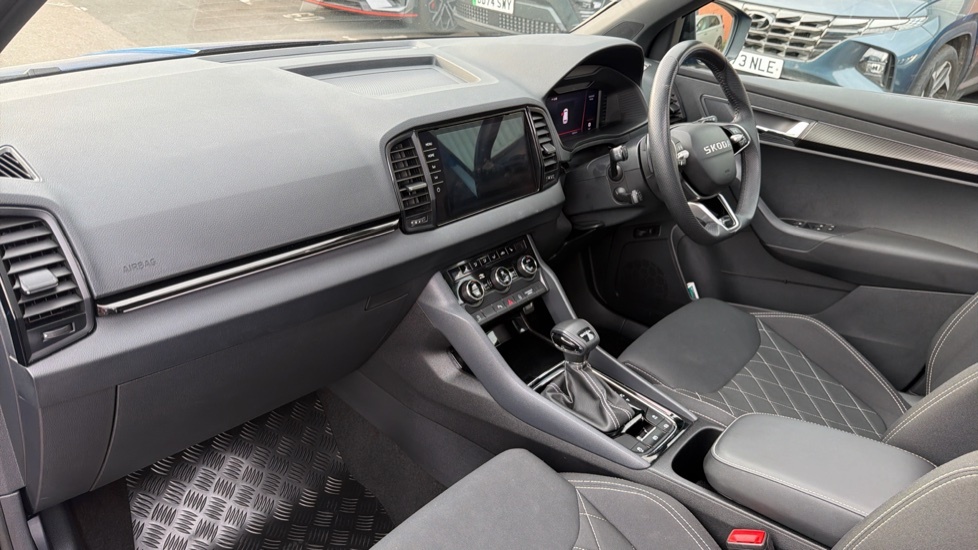 Skoda Karoq Sportline Edition Blue #2