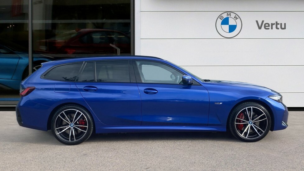 BMW 3 Series M Sport YG23VJY Blue #3