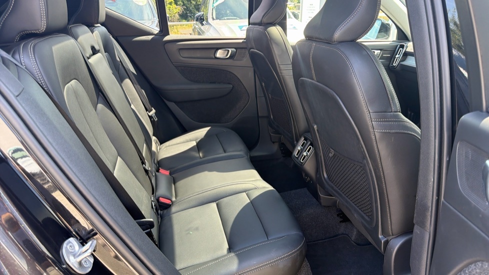 Volvo XC40 Plus WK26MJU Black #6