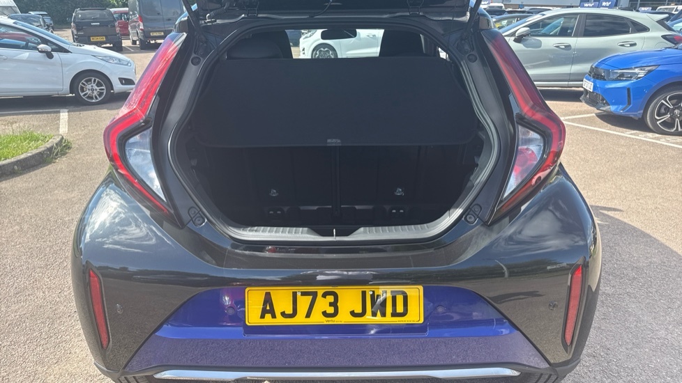 Toyota Aygo X Exclusive Blue #4