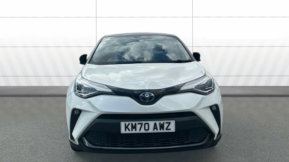 Toyota C-Hr Dynamic White #3