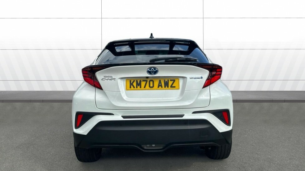 Toyota C-Hr Dynamic White #6