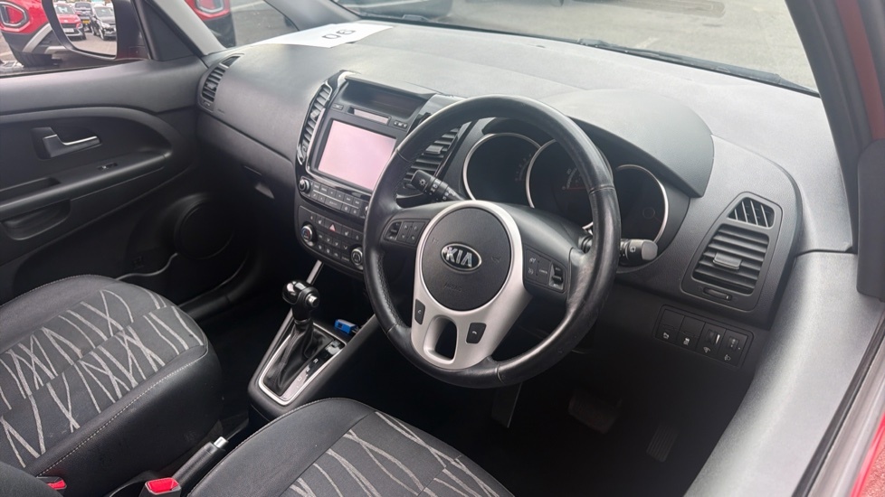 Kia Venga 3 Black #11