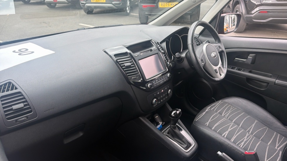 Kia Venga 3 Black #9